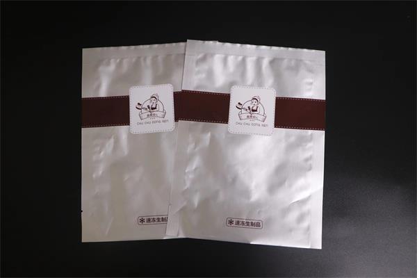 南塑料袋的收縮率與哪些因素有關(guān)？